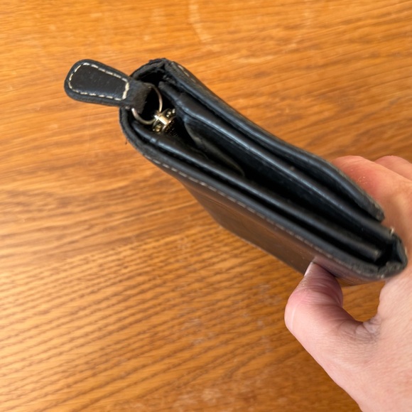 Coach Leather Wallet Black BiFold Snap Wallet Very Nicely Nice - Picture 10 of 11